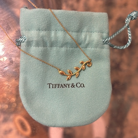 Tiffany & Co Paloma Picasso Olive Leaf Vine Pendant - Picture 5 of 12